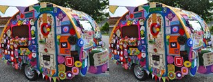 YARN BOMBING - KNITTING GAFFITI